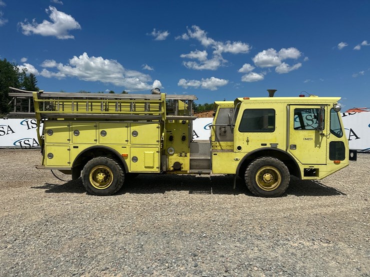 #5028-•-1991-amertek-2500-l-fire-truck-image-6