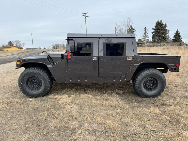 #1850-•-2001-american-general-4x4-hummer-image-2