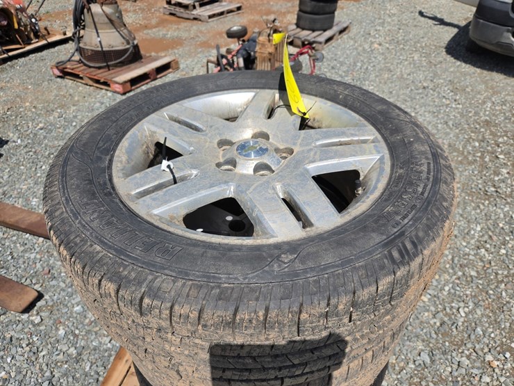 #6030-•-(6)-225/55r17-tires-w/-aluminum-rims-image-5