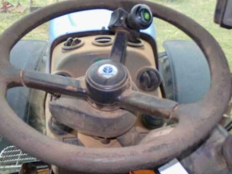 new-holland-tg210-image-19
