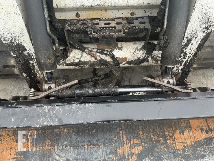 2020-bobcat-t870-image-11