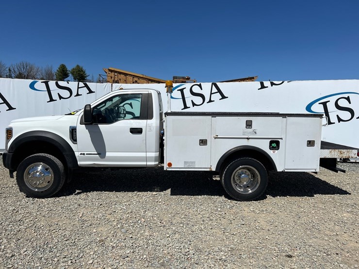 2019-ford-f550-image-2