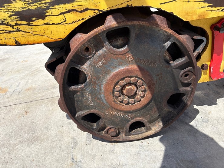 2018-bomag-bmp8500-image-24