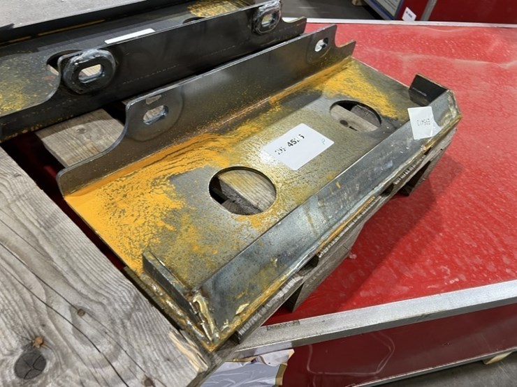 2026-future-toro-dingo-mounting-plate-image-1