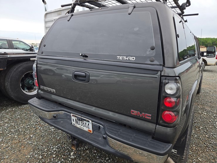 2002-gmc-1500hd-image-60