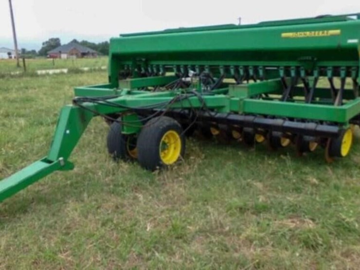 john-deere-750-image-1