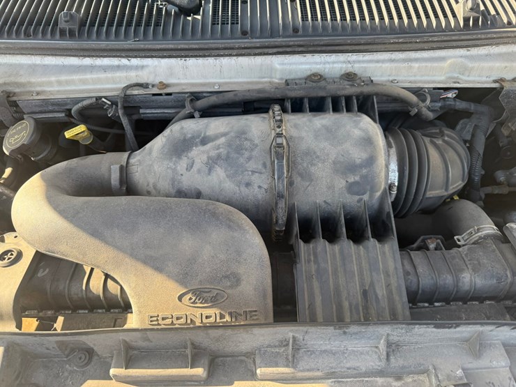 2008-ford-e350-xlt-image-13