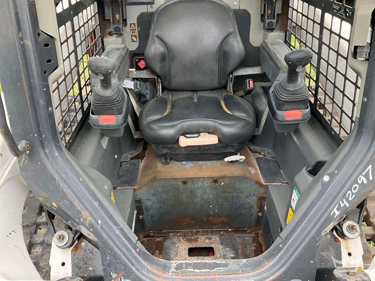 2021-bobcat-t62-image-6