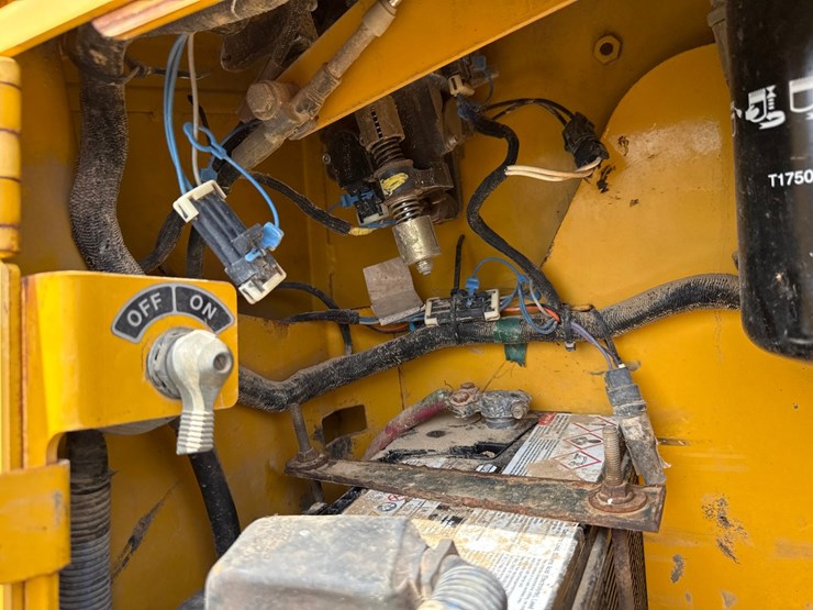 deere-550h-image-41