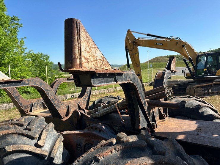 2014-timberpro-tf830-image-38