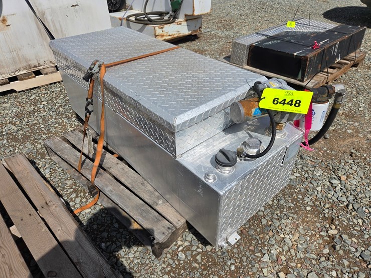 #6448-•-rds-60-gallon-fuel-transfer-tank-w/tool-box-and-pump-image-3