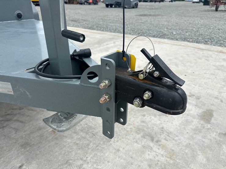#60918-•-x-star-trailers-approx.-750-gallon-trailer-image-9