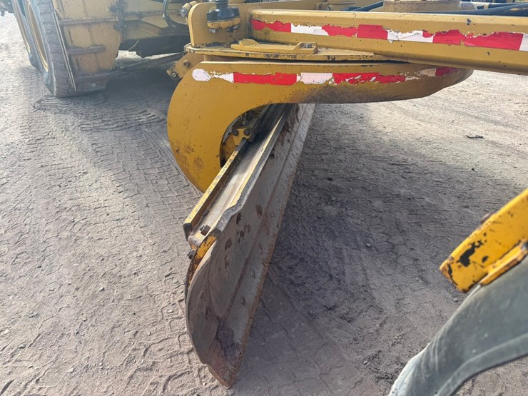 caterpillar-160m-image-48