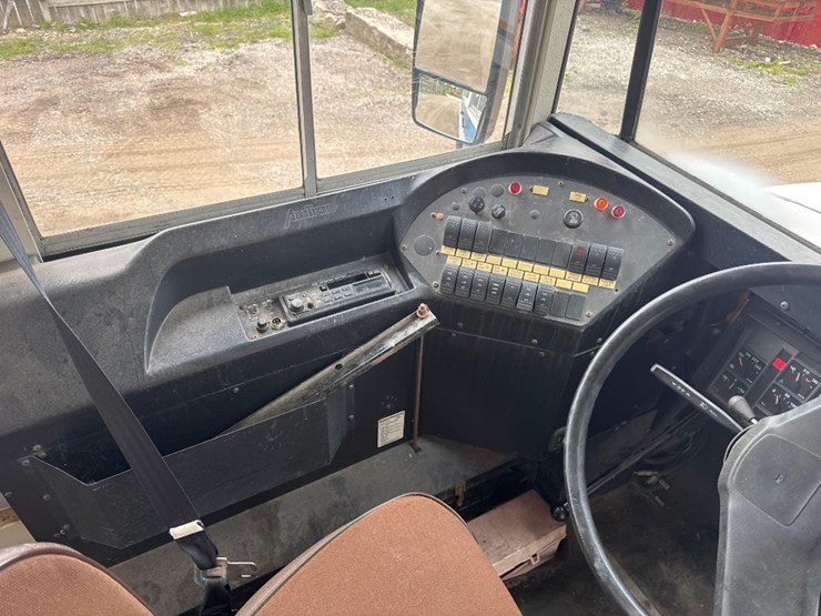international-3800-image-7