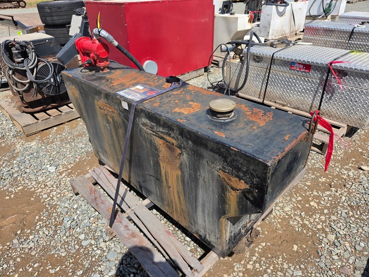#6451-•-better-built-100-gallon-fuel-transfer-tank-w/pump-image-3