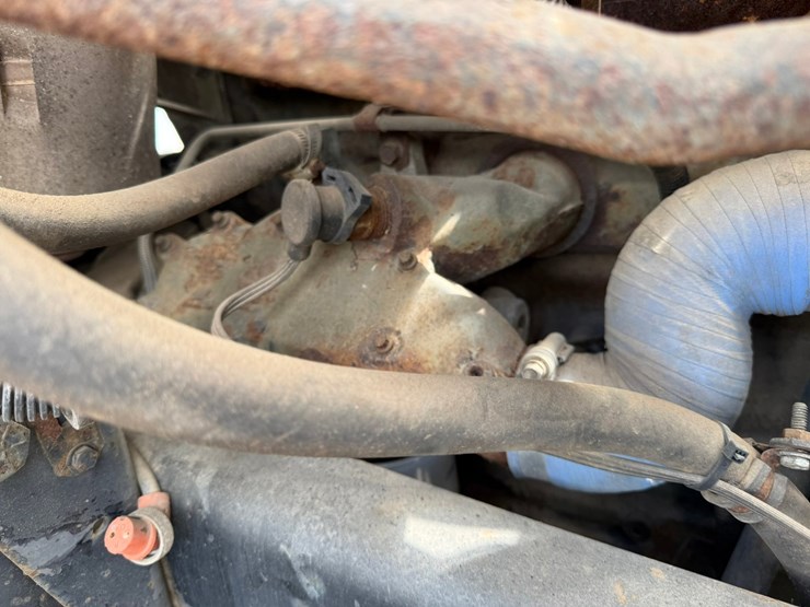 #1361-•-1995-freightliner-fuel-truck-image-25