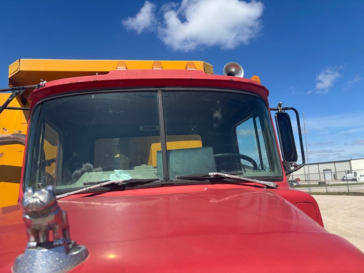 #2174-•-1984-mack-dm660-tandem-axle-dump-truck-image-18