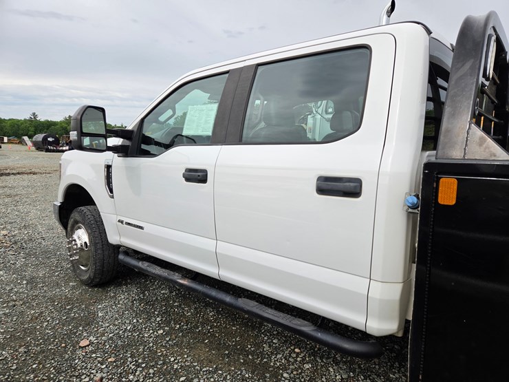 2020-ford-f350-image-11