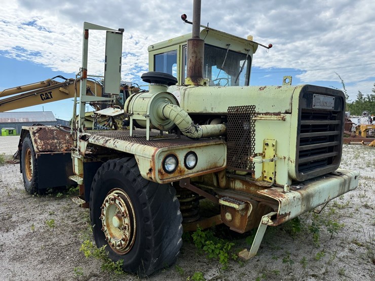 #1356-•-euclid-spotter-truck-image-6