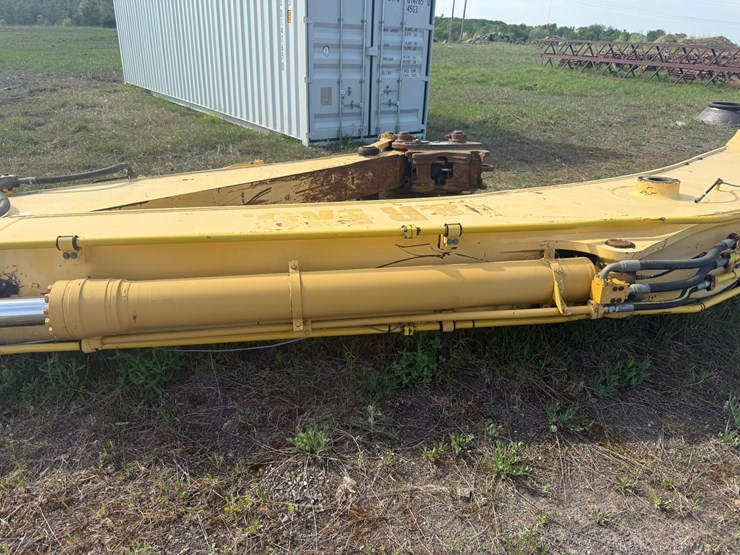 #1322-•-pc300-boom-image-15