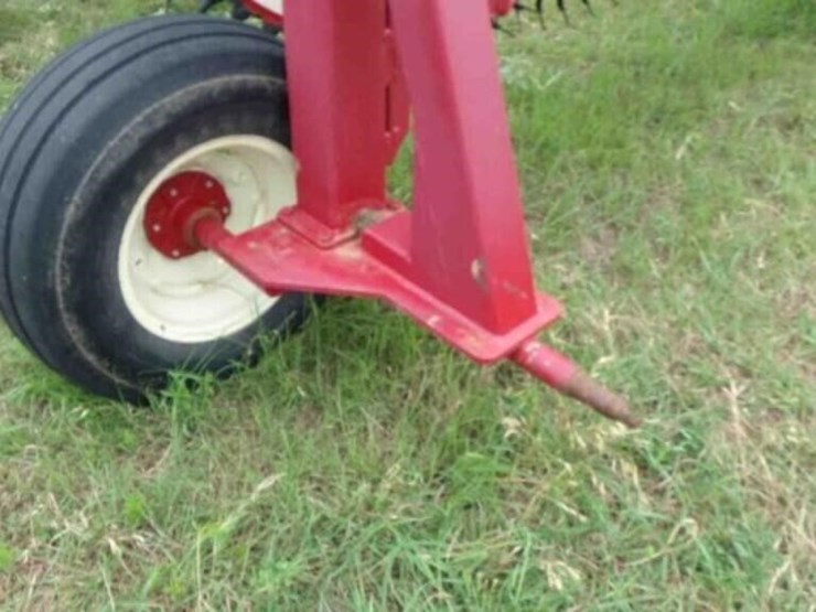 rowse-16-wheel-rake,-missing-one-wheel-image-5