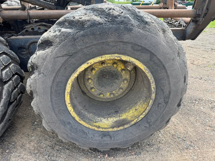 deere-1110d-image-66