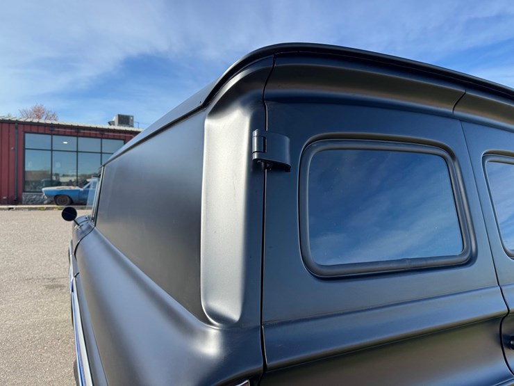 1961-chevrolet-350-image-23