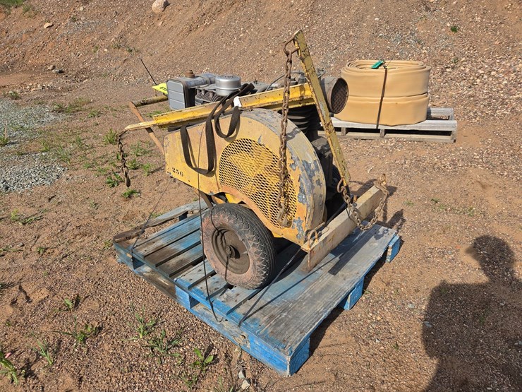 #6188-•-portable-air-compressor-image-2