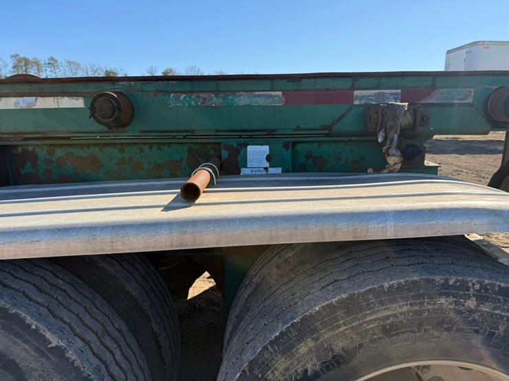 #3096-•-2003-clement-48'-roll-off-semi-trailer-image-24