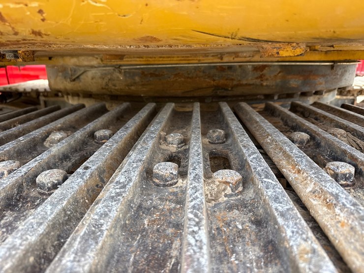 2017-caterpillar-336fl-image-75