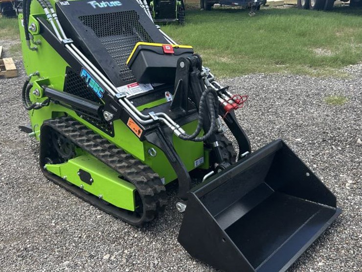 #48-•-mini-skid-steer-loader---ft36c---gas-image-5