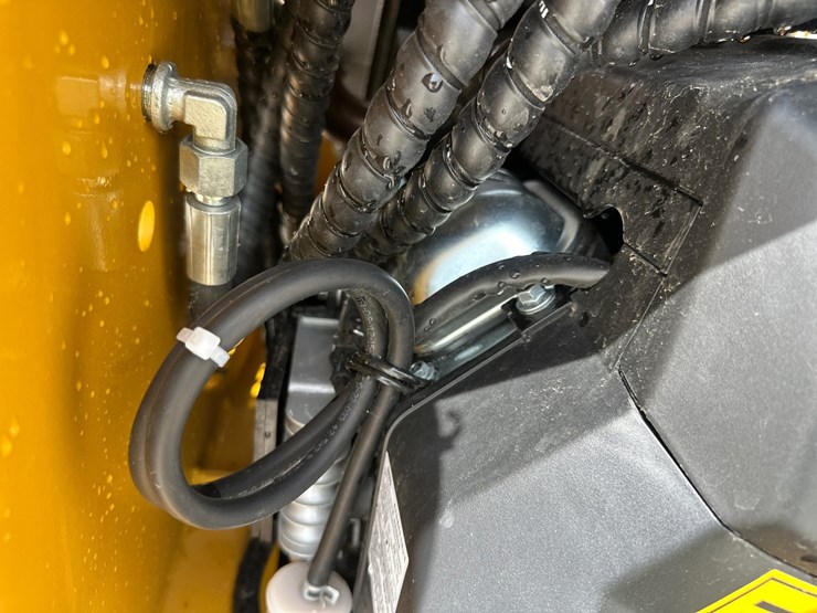 #5141-•-2025-agt-mx-crt23-mini-skid-steer-image-25