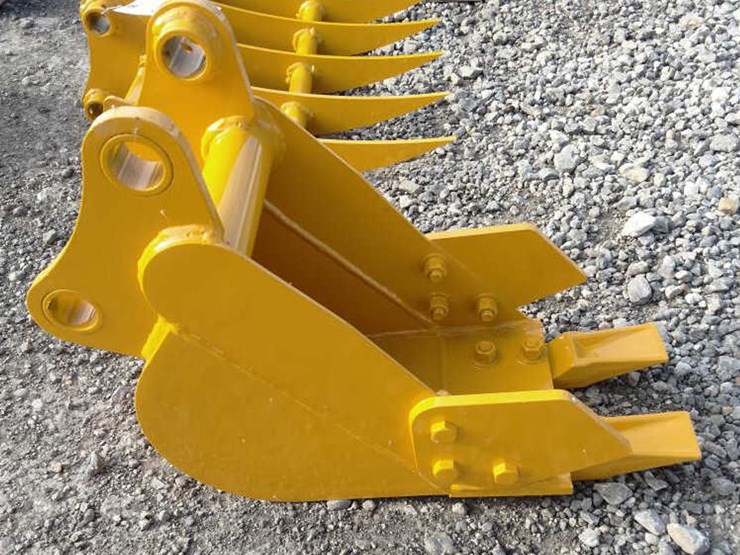 #176-•-cat-301-mini-excavator-8"-narrow-bucket-attachment-image-2