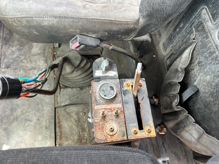 mack-dm688s-image-74