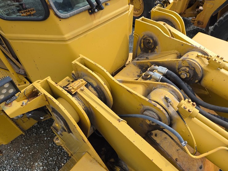 1991-caterpillar-980c-image-23