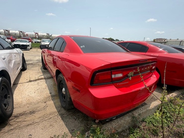 #63-•-2014-dodge-charger-image-5