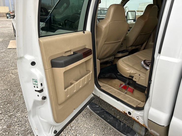 2008-ford-f350-image-40