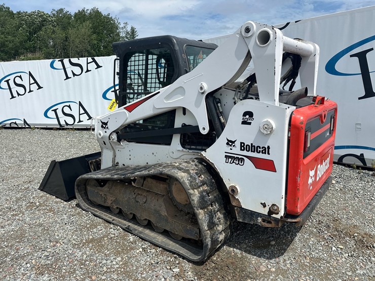 2020-bobcat-t740-image-3