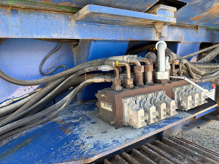 caterpillar-c27-image-27