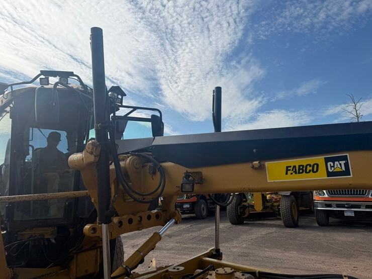 caterpillar-160m-image-46