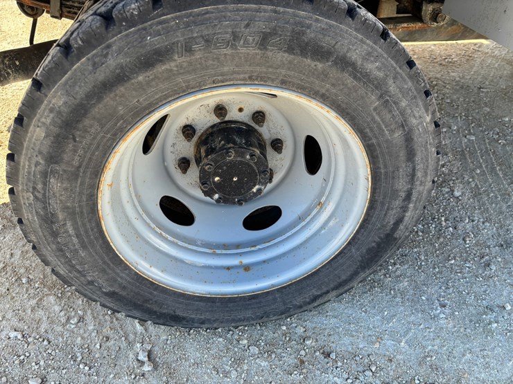 2004-ford-f450-image-84