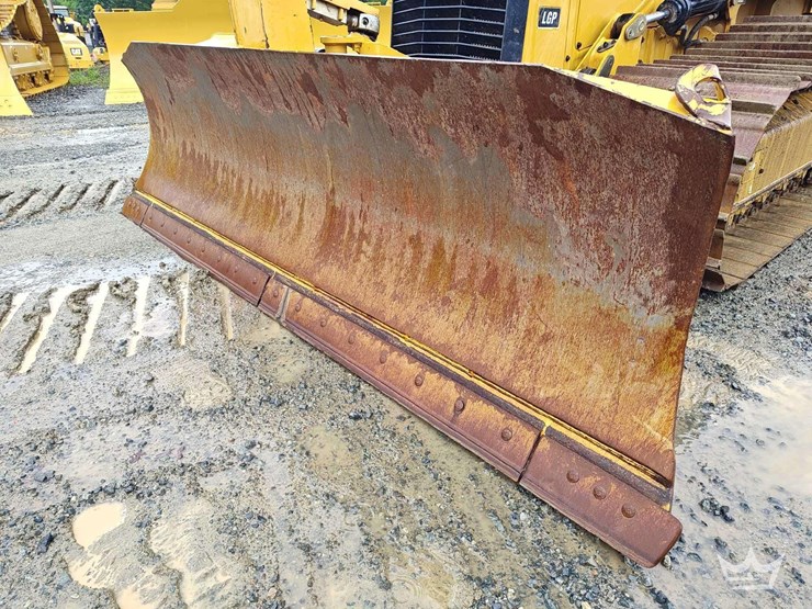 2020-caterpillar-d1-image-13