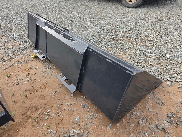 #6000-•-approx.-84"-unused-stout-skid-steer-bucket-image-3