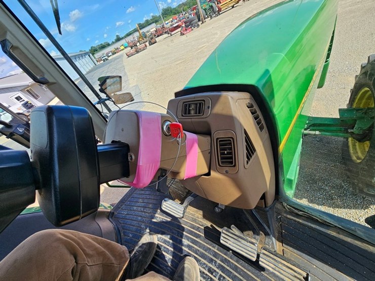 john-deere-8300-image-26