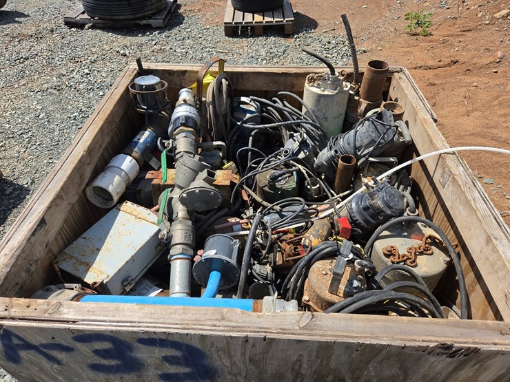 #6027-•-crate-of-pumps-image-6