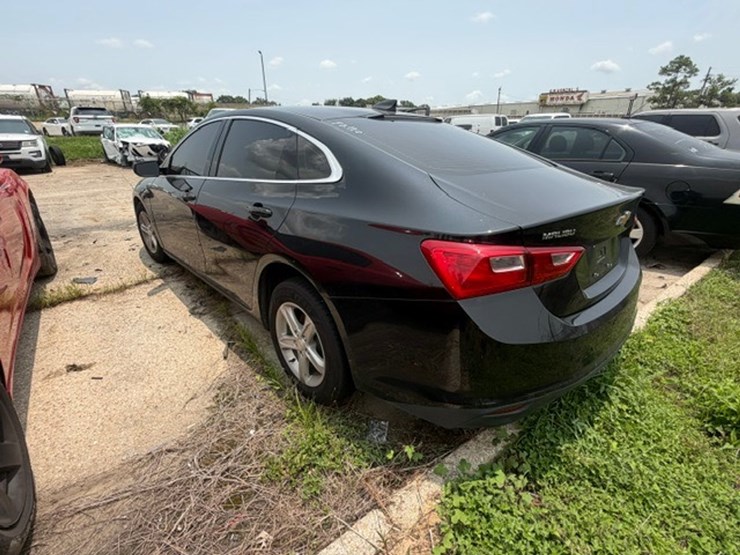 #78-•-2022-chevrolet-malibu-image-4
