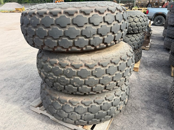 #1345-•-firestone-tires-with-rims-image-3