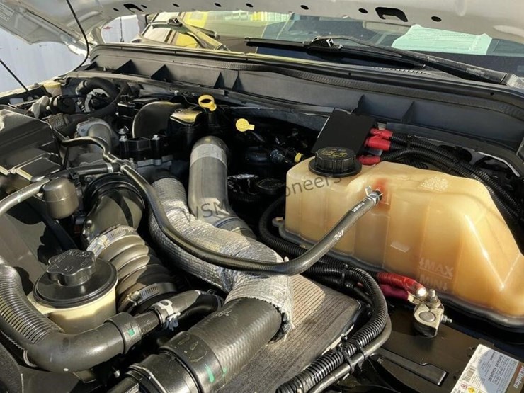 2016-ford-f550-image-15