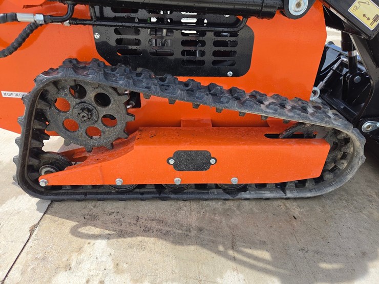 #5049-•-2026-36c-mini-skid-steer-image-31