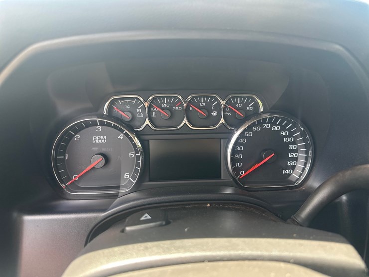 2014-chevrolet-silverado-1500-image-34
